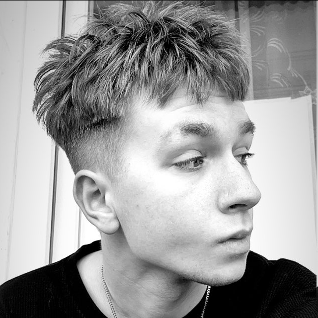 Андрей Новик